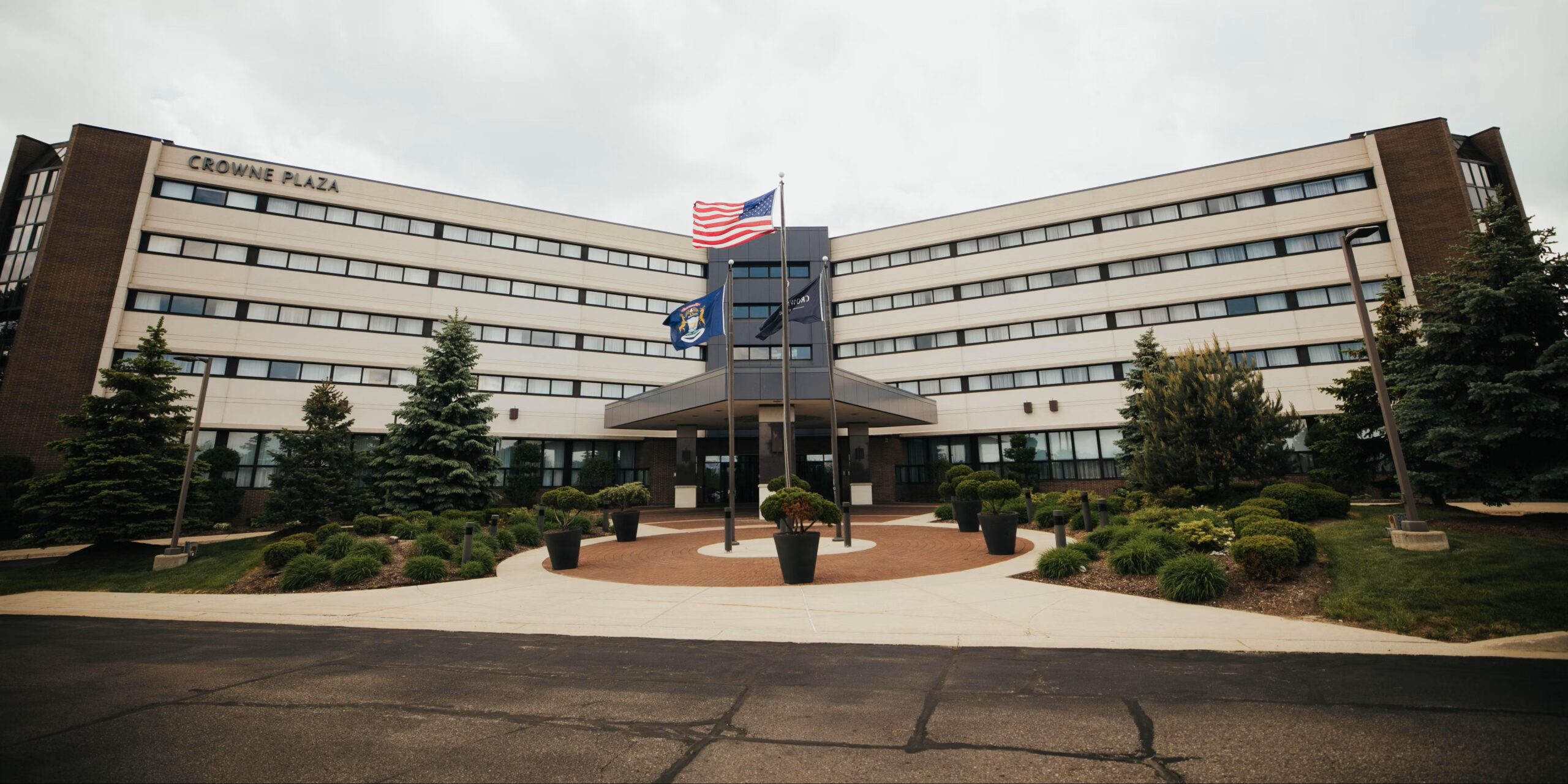 crowneplaza-lansing